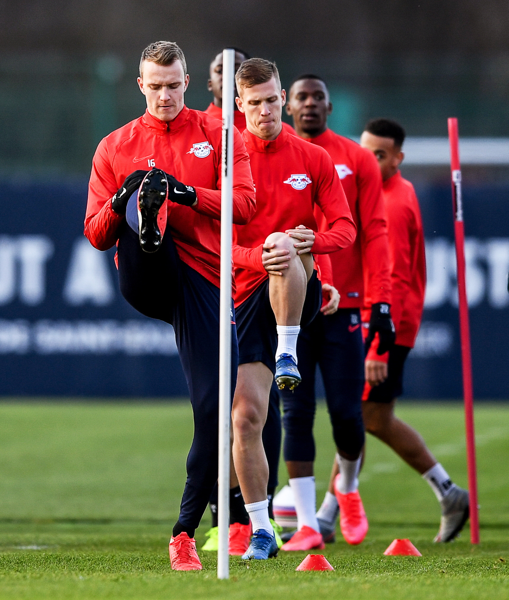 欧冠赛后走向成谜；莱比锡官宣签约；态度坚定；心理建设被强调 -亚博app下载