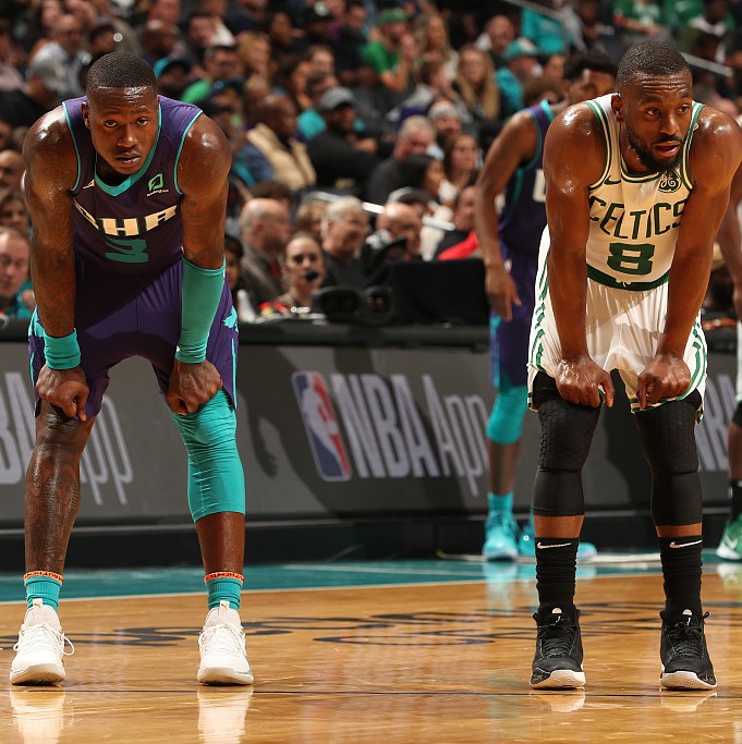 包含夏洛特黄蜂内部会议纪要流出：关键时刻防线松动；欧联使命明确；控场能力受关注的词条-亚博app下载